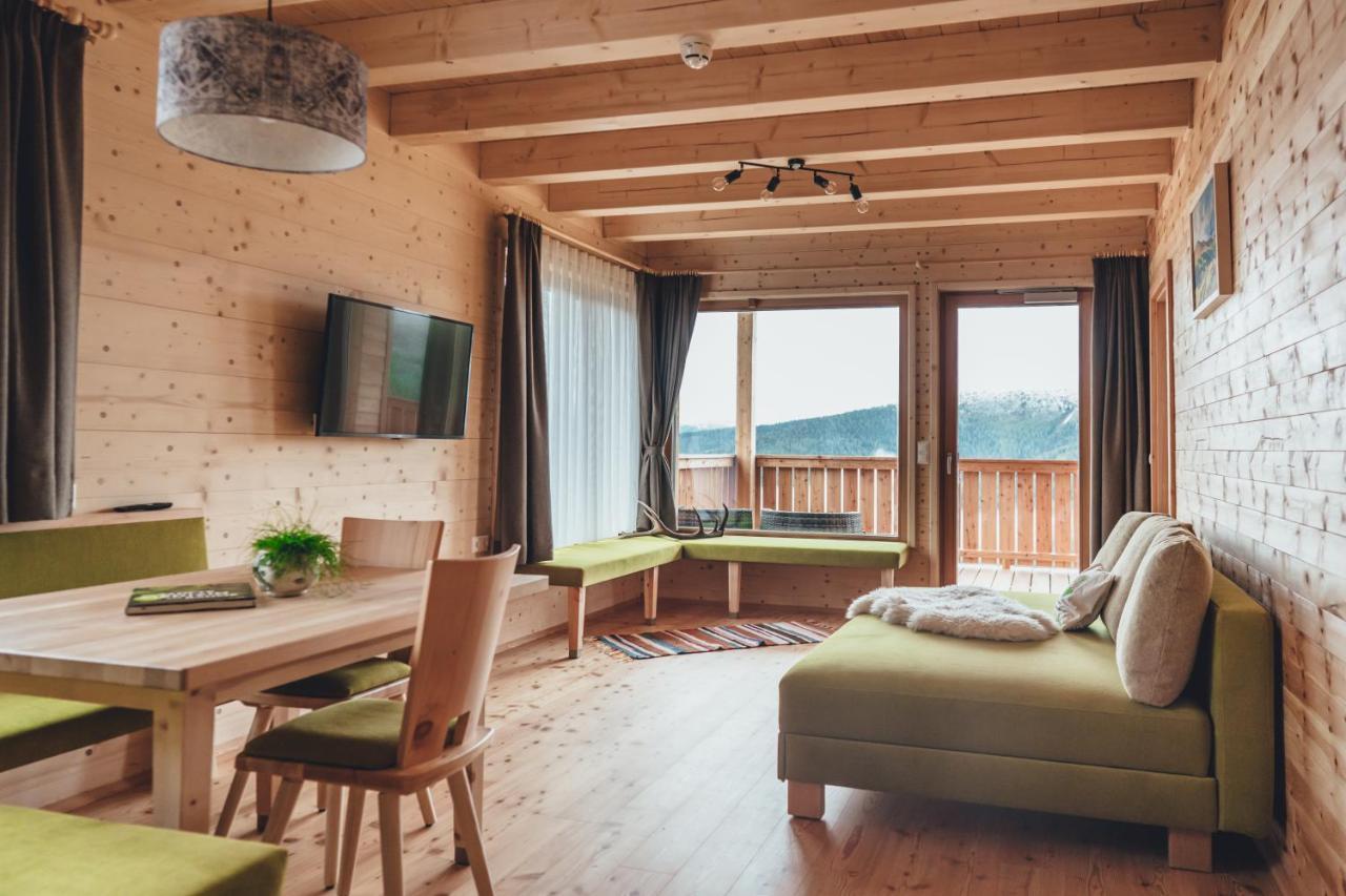 Hiasl Zirbenhuette Hotel Hochrindl Exterior photo